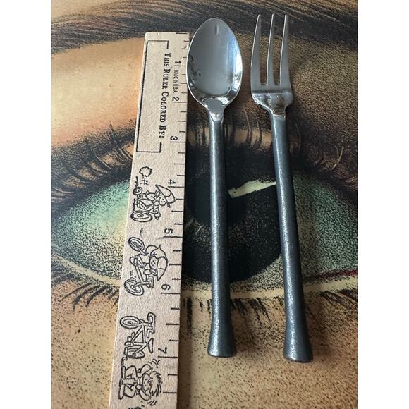 34 Pc Cambridge Stainless Steel set Modern darkened dinner dessert spoons 18/10 - Picture 10 of 14